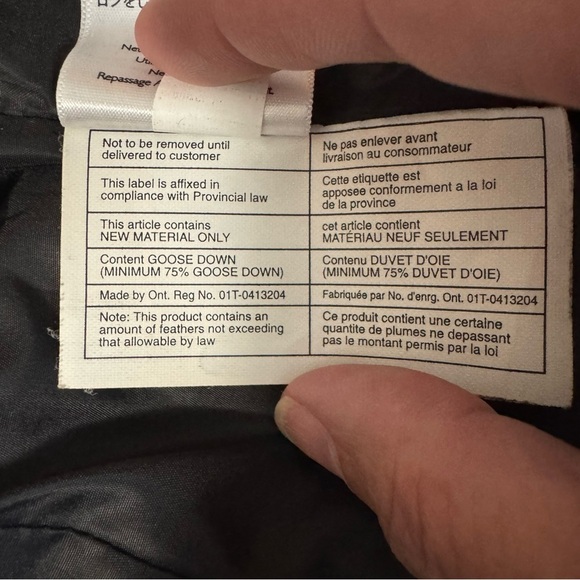 Eddie Bauer Women’s Snowflake Pattern Down Puffer Vest Faux Fur Collar Medium - Picture 7 of 9